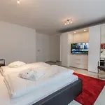 Vis-ahr-vis Apartmán