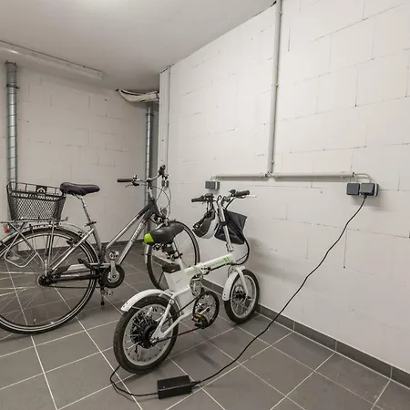 Apartment Vis-ahr-vis *