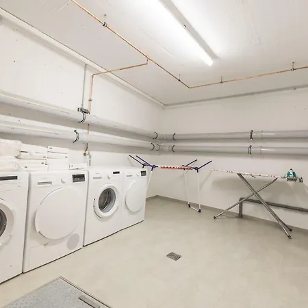 Apartment Vis-ahr-vis *
