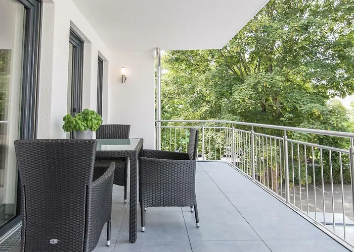 Vis-ahr-vis Apartment *
